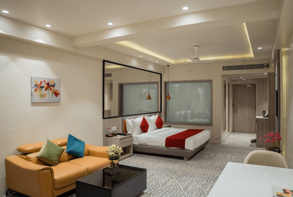 Semi Suite